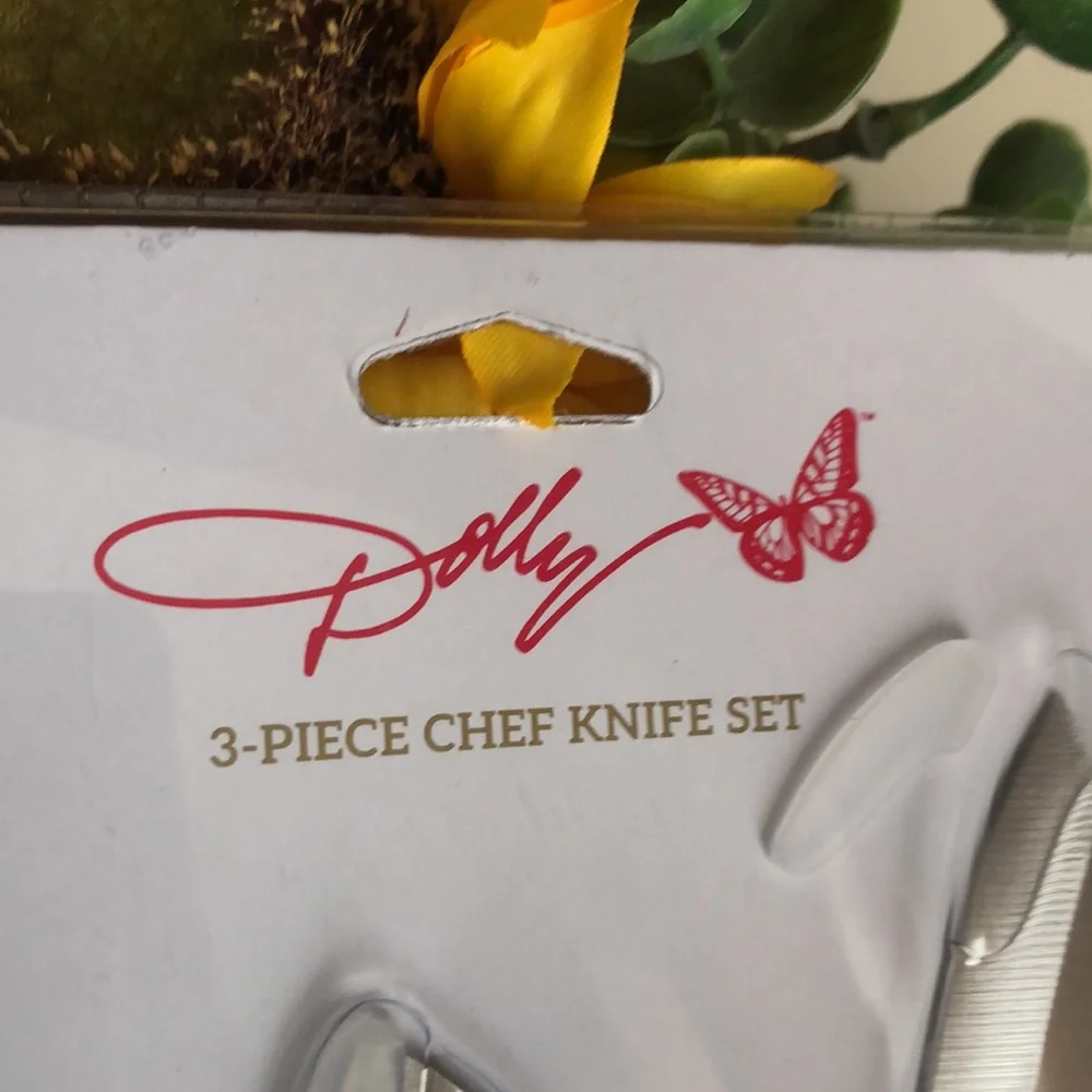 DOLLY 3-Piece Chef Knife Set with Butterfly Handles
